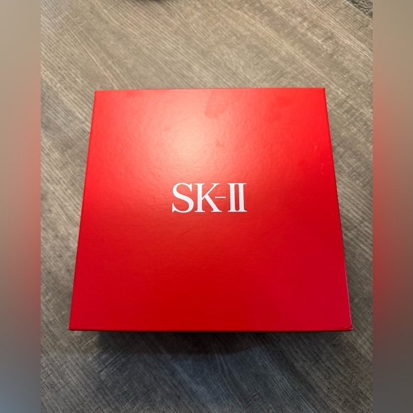 SK-2 Aging Skin Facial Treatment Essence with Antioxidants - Picture 7 of 7